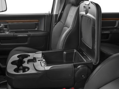 2017 RAM 2500 Laramie Crew Cab 4x4 6'4" Box