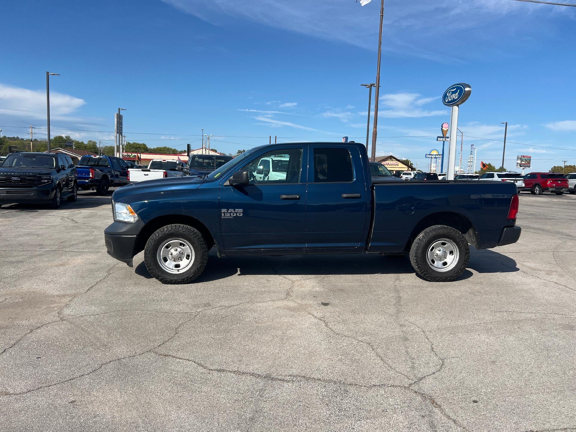 2021 RAM 1500 Classic Express 4x4 Quad Cab 6'4" Box