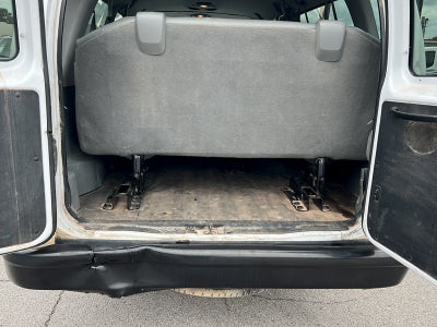 2013 Ford E350 XL