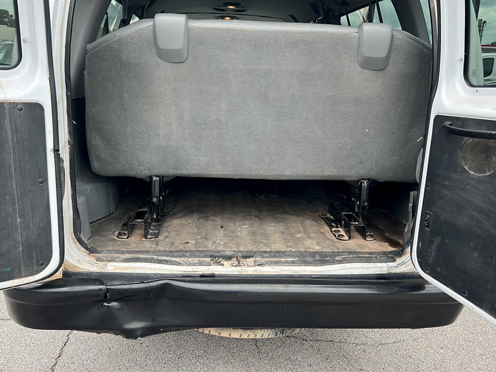 2013 Ford E350 XL