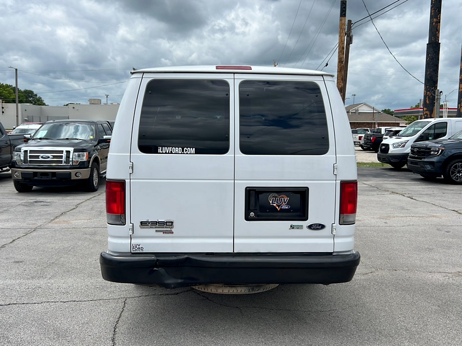 2013 Ford E350 XL