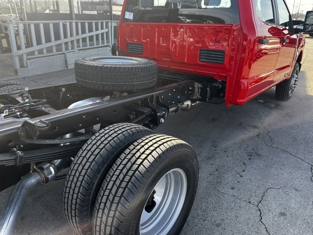 2025 Ford Super Duty F-350 DRW F-350® XL