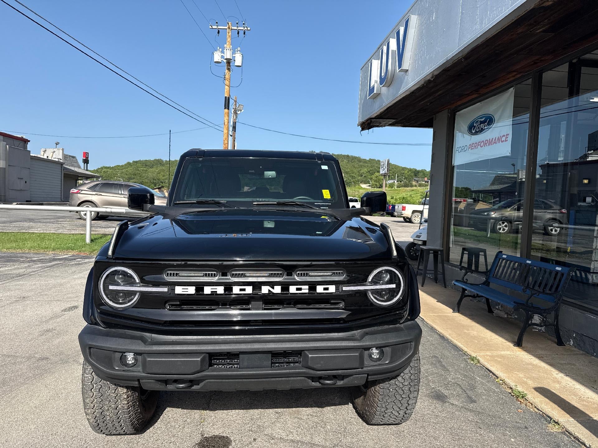 2025 Ford Bronco Outer Banks 4 Door 4x4