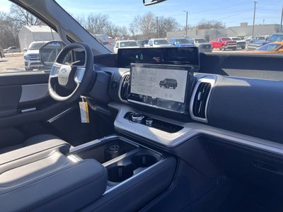 2025 Ford Expedition Max Active MAX