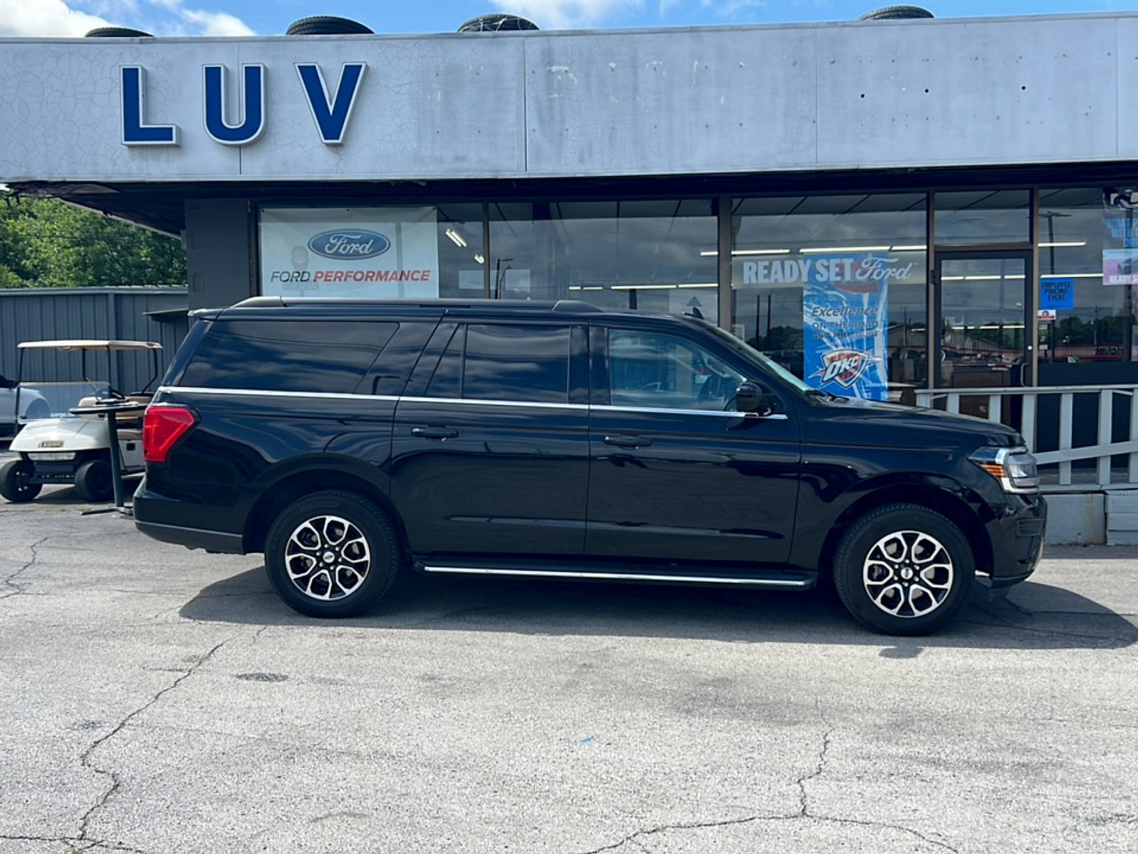 2023 Ford Expedition XLT MAX