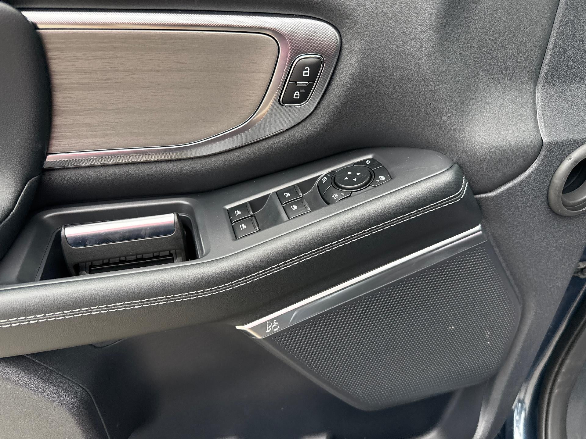 2027 Ford Expedition Max Platinum 4x4