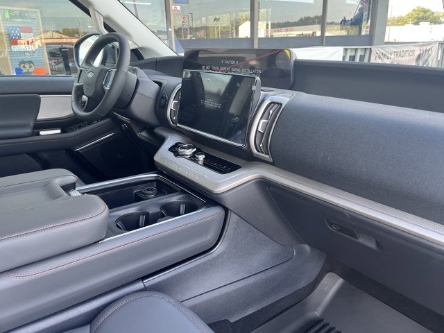 2025 Ford Expedition TREMOR®