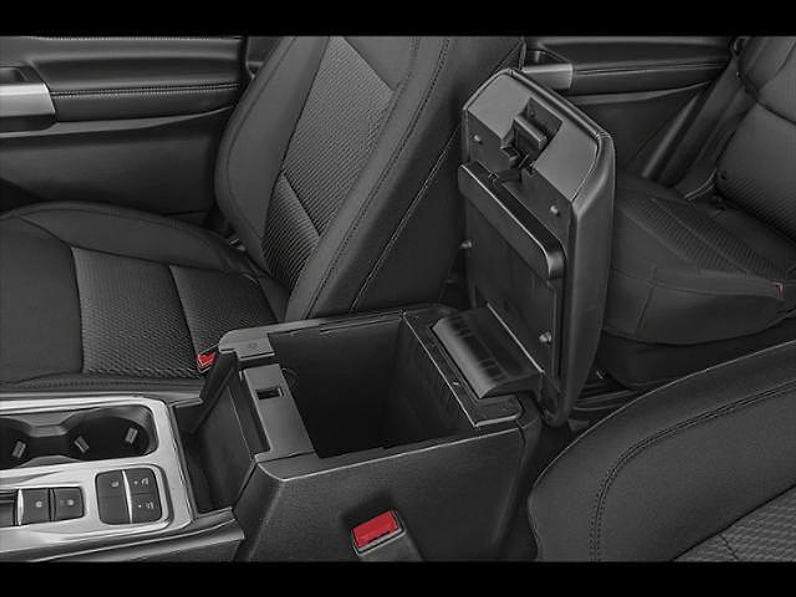2024 Ford Explorer XLT RWD