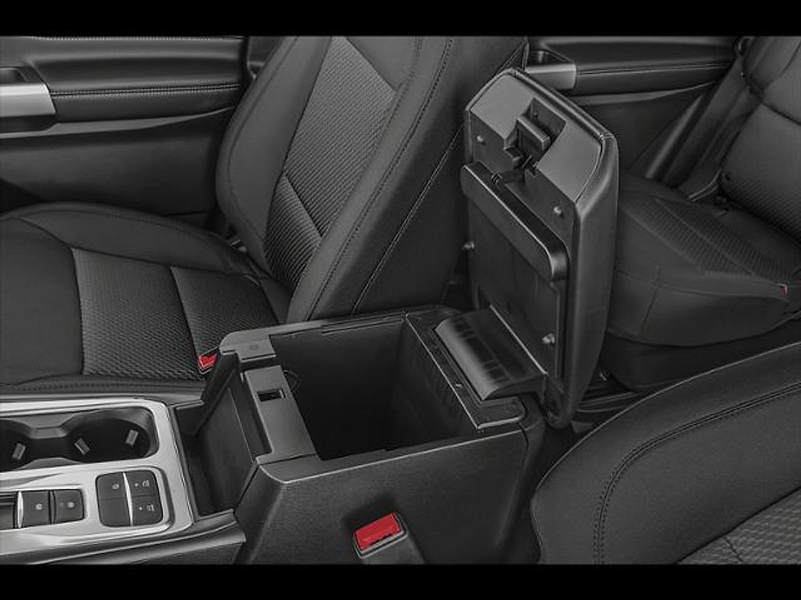 2024 Ford Explorer XLT RWD