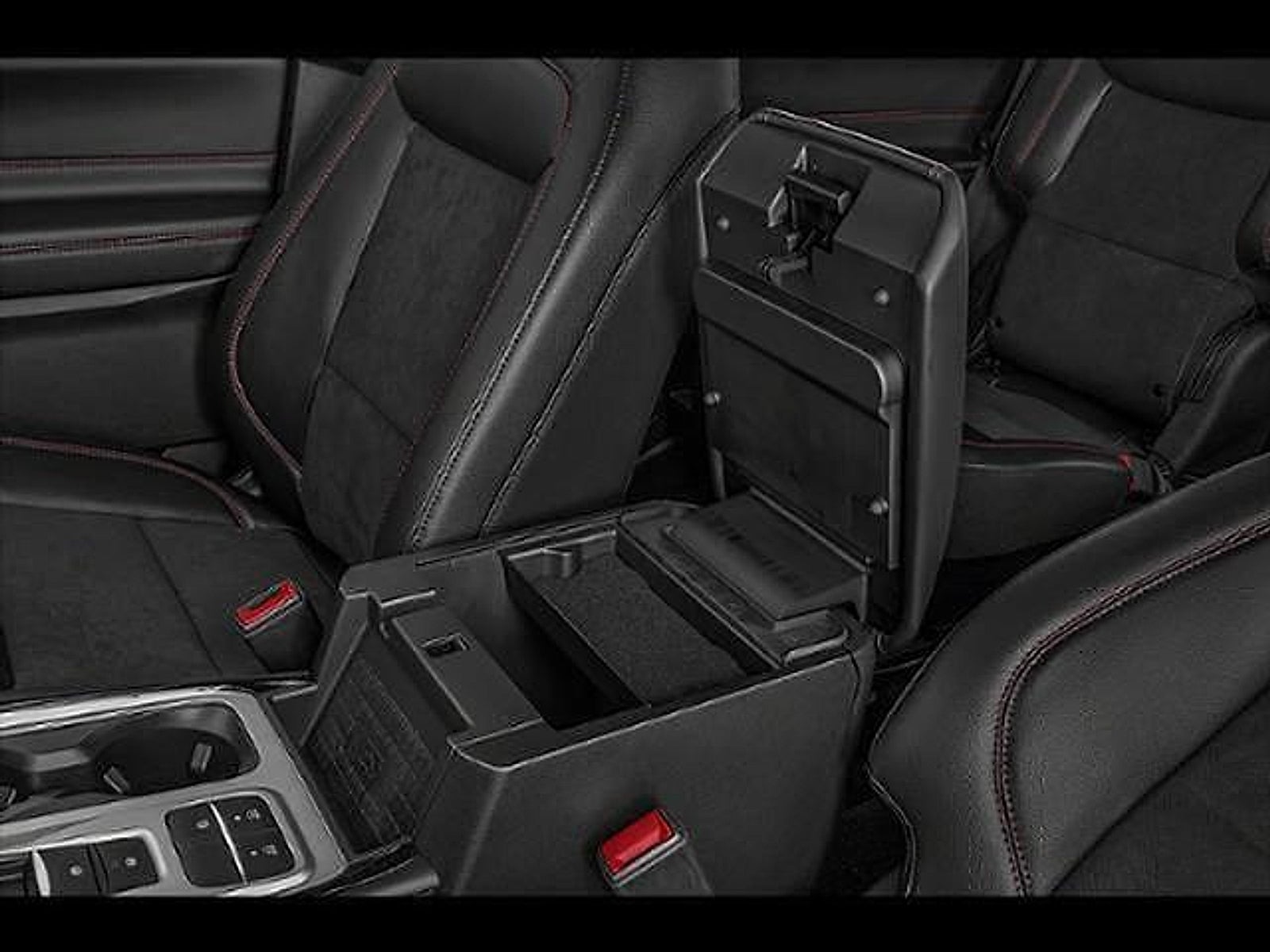 2022 Ford Explorer ST-Line RWD