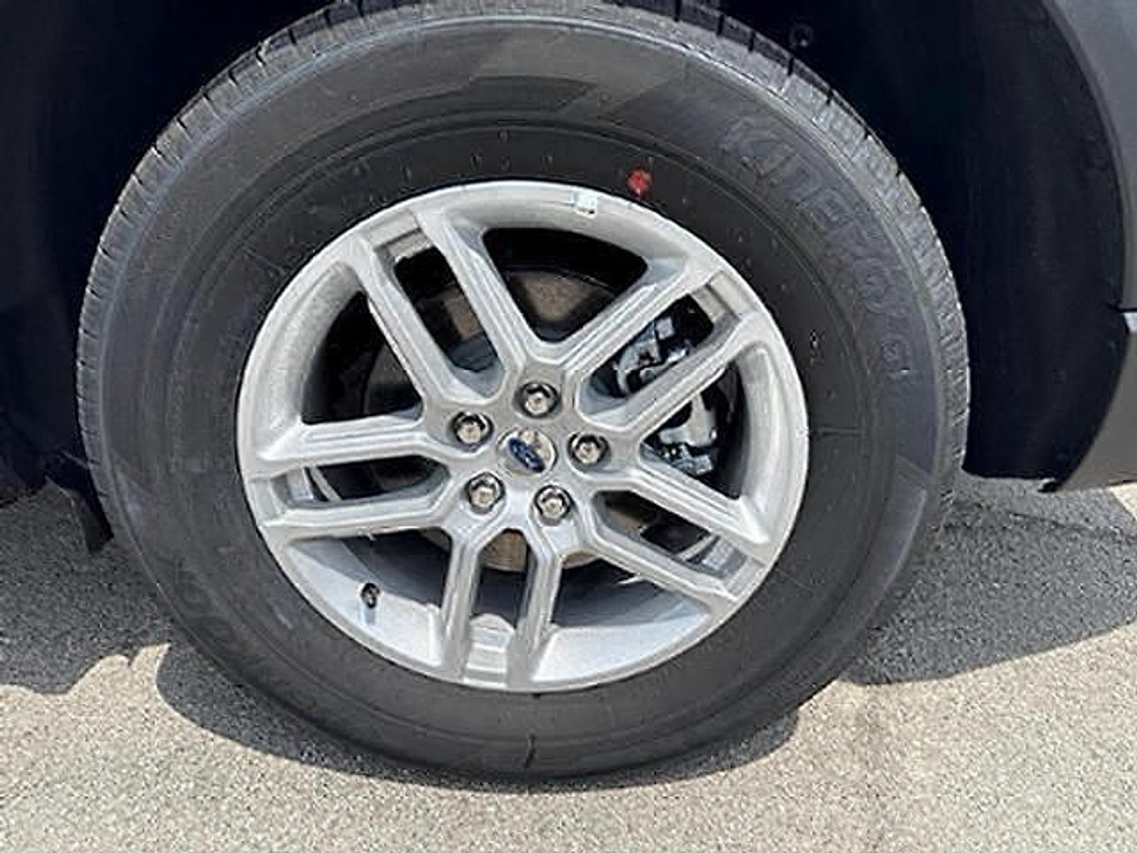 2026 Ford Explorer Active w/100A Pkg RWD