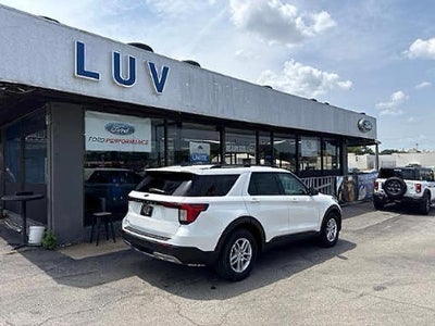 2026 Ford Explorer Active w/100A Pkg RWD