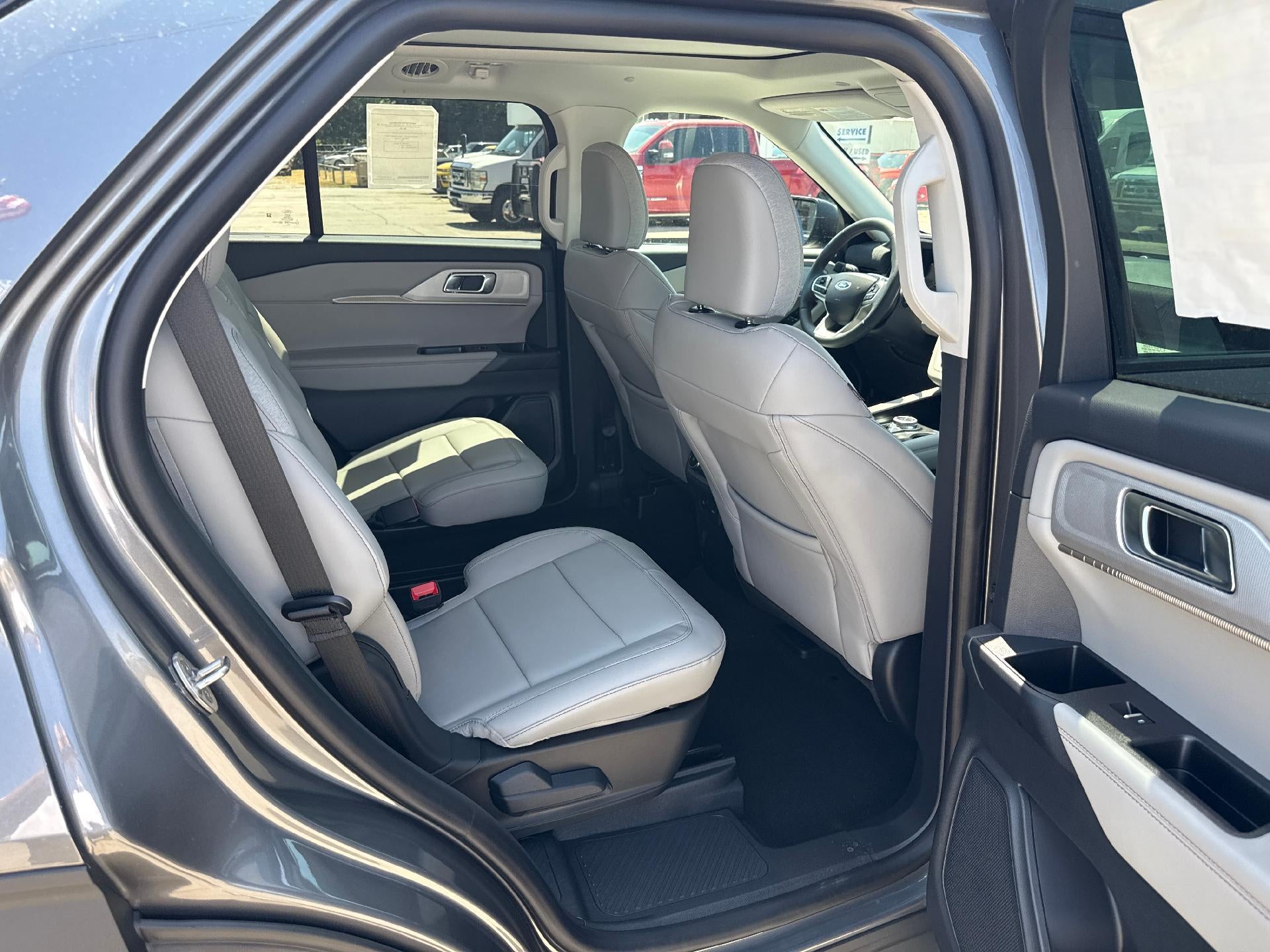 2026 Ford Explorer Active w/200A Pkg 4WD