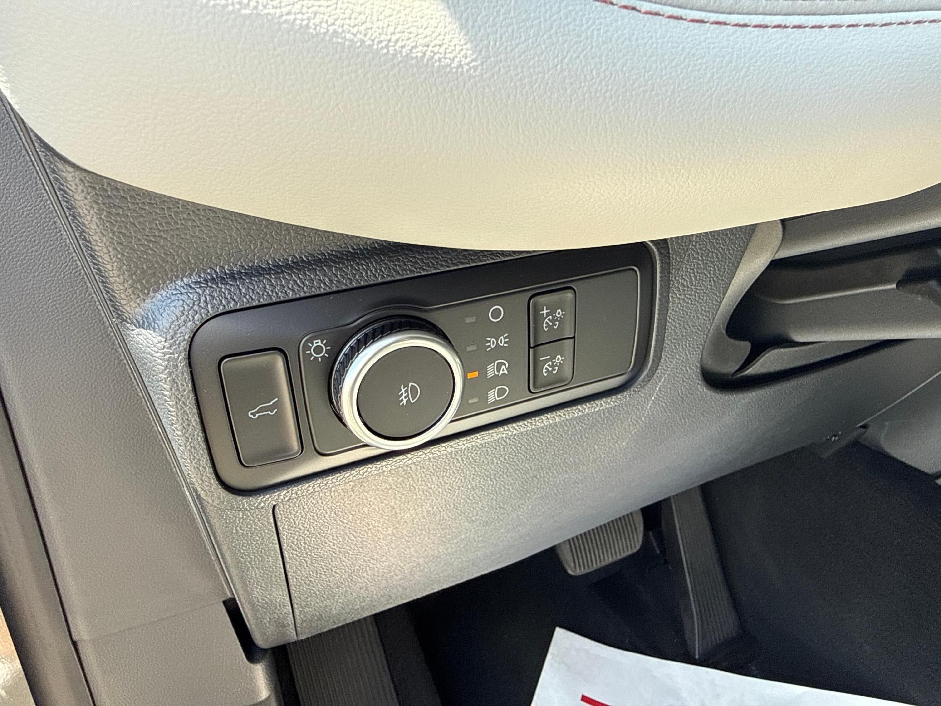 2026 Ford Explorer Active w/200A Pkg 4WD