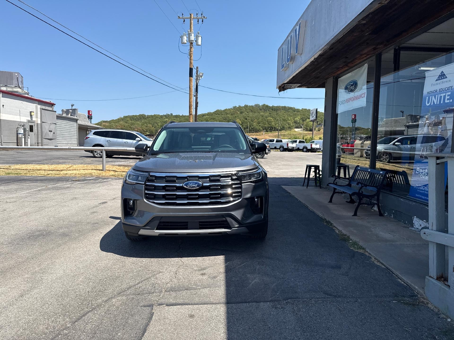2026 Ford Explorer Active w/200A Pkg 4WD