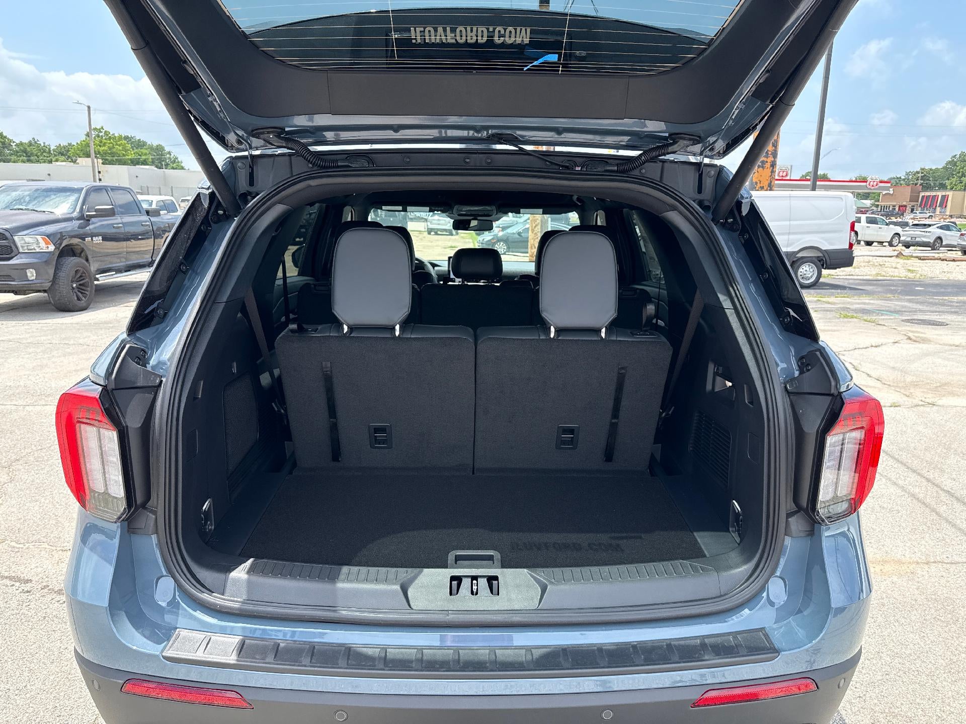2026 Ford Explorer ST-Line 4WD