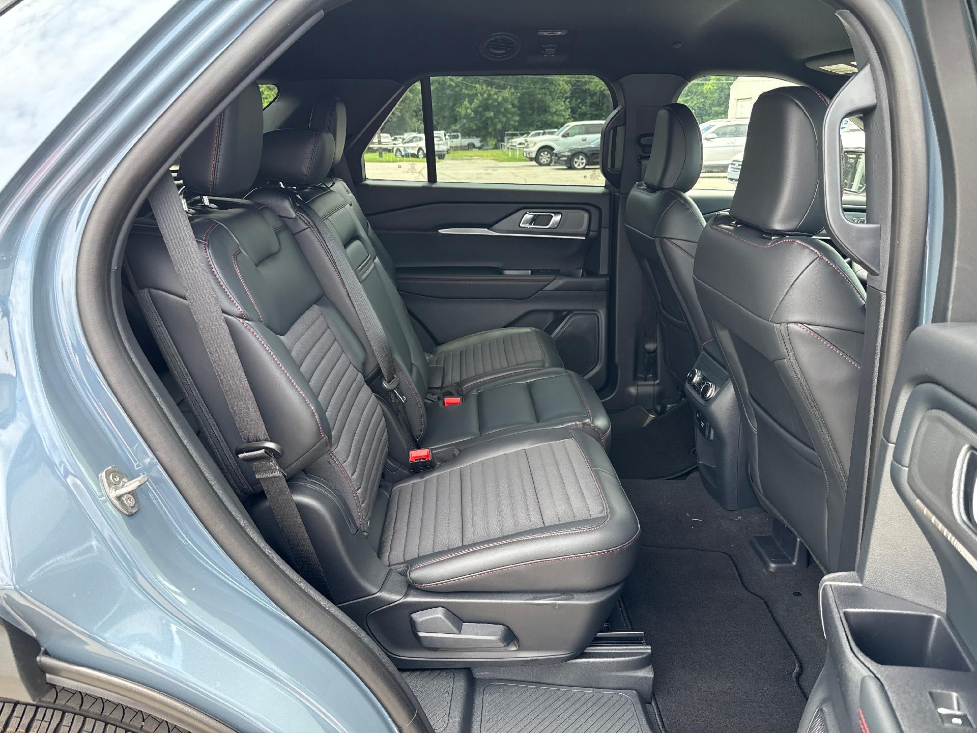 2026 Ford Explorer ST-Line 4WD