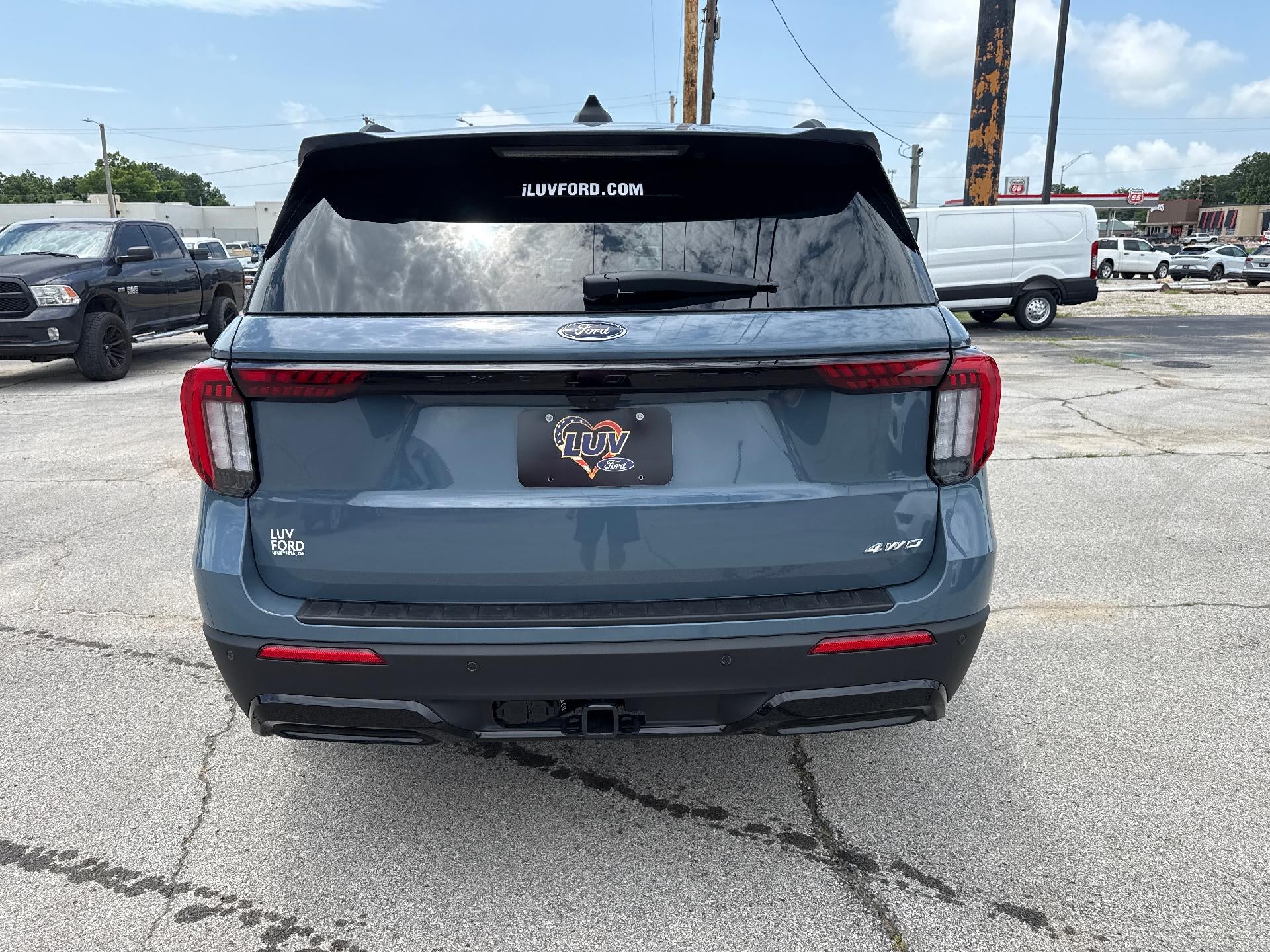2026 Ford Explorer ST-Line 4WD