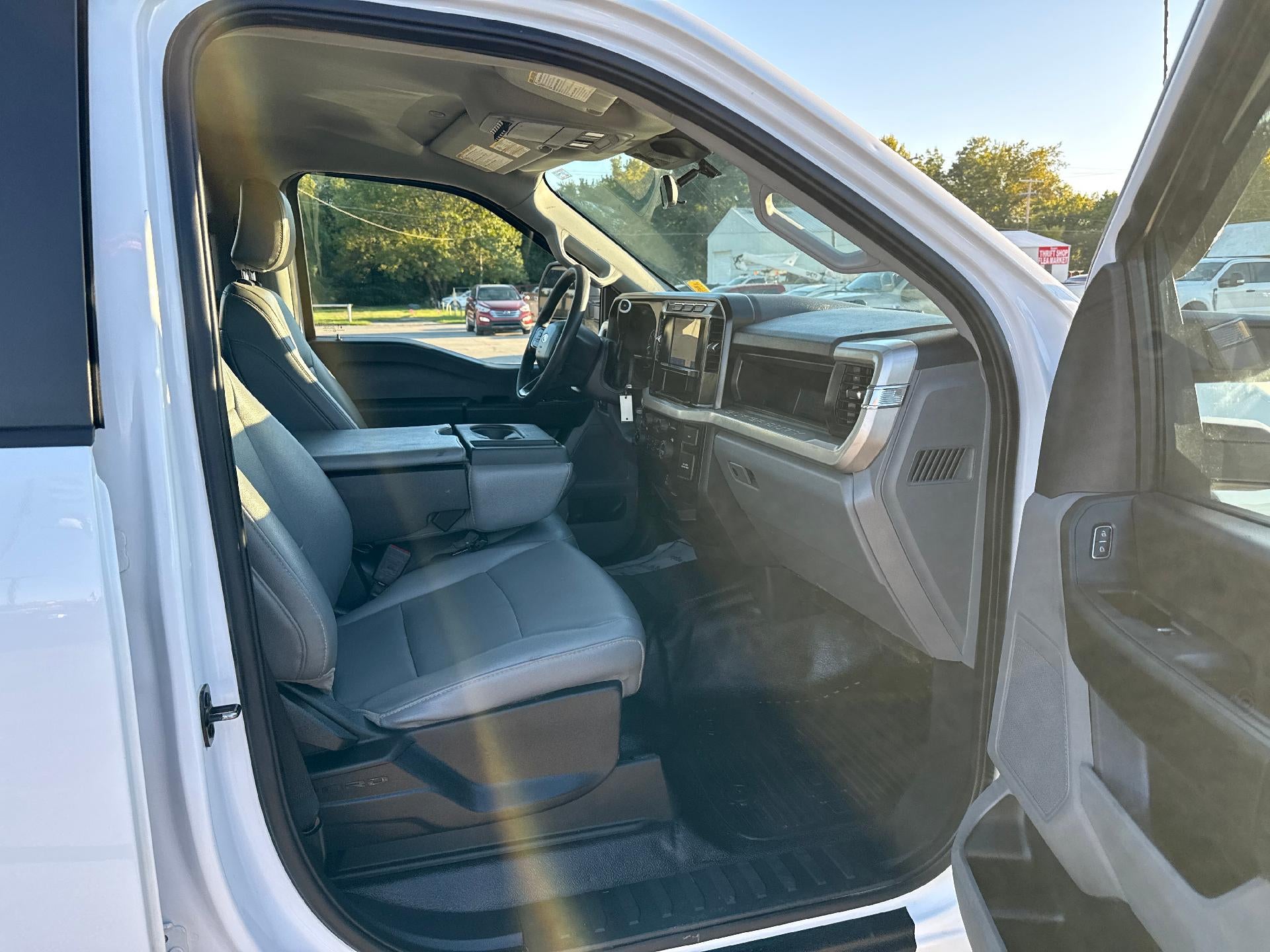 2024 Ford Super Duty F-250 SRW XL 4WD Crew Cab 6.75' Box