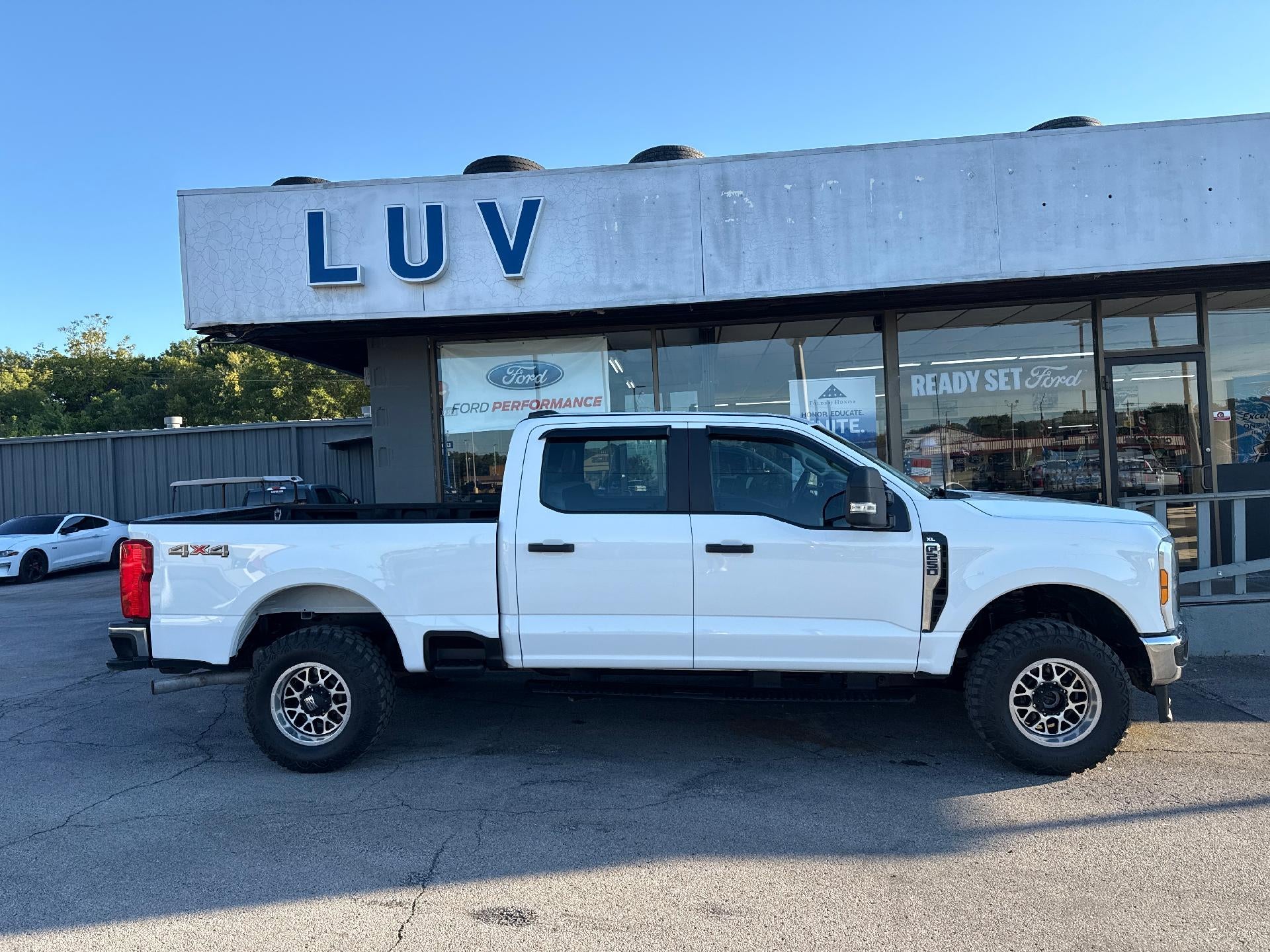 2024 Ford Super Duty F-250 SRW XL 4WD Crew Cab 6.75' Box