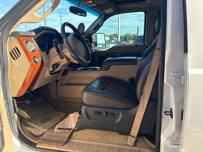 2016 Ford Super Duty F-250 SRW SUPERCREW FX 4 LARIAT