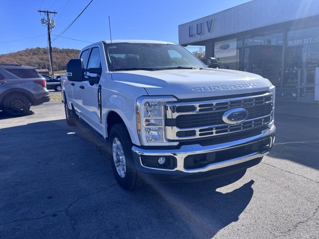 2026 Ford Super Duty F-350 SRW F-350® XLT