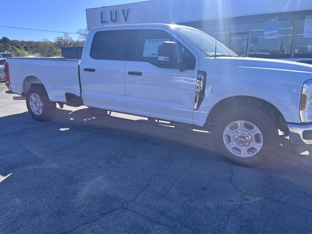 2026 Ford Super Duty F-350 SRW F-350® XLT