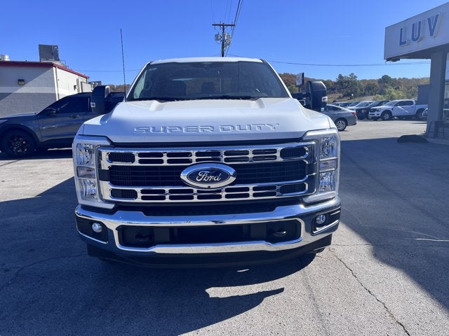 2026 Ford Super Duty F-350 SRW F-350® XLT