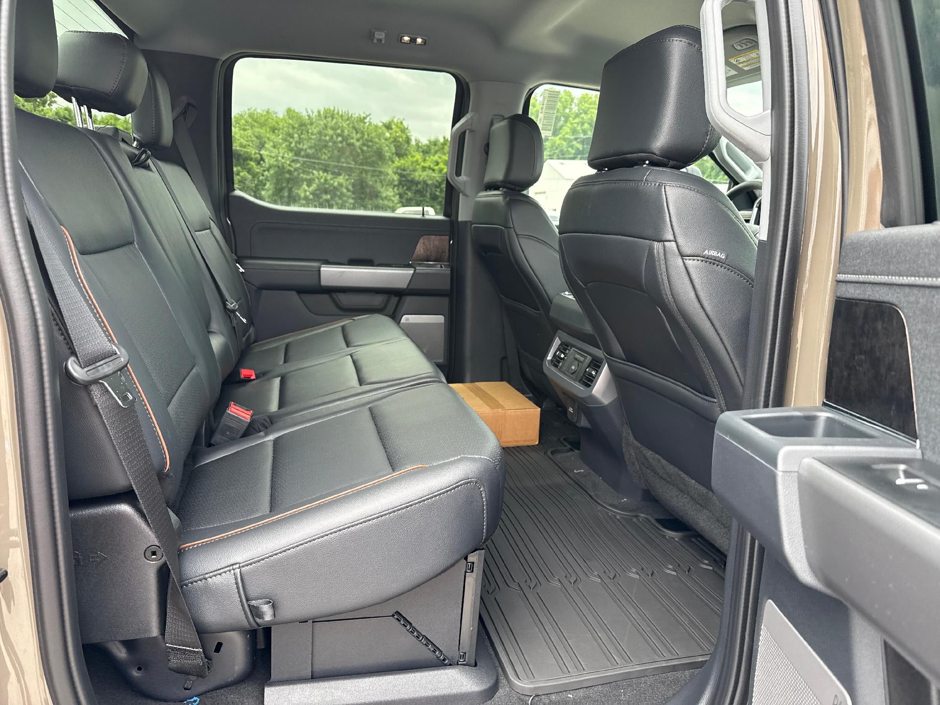 2026 Ford Super Duty F-350 SRW XLT 4WD Crew Cab 6.75' Box