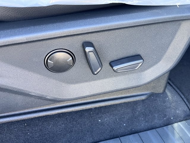 2026 Ford Super Duty F-350 SRW F-350® Lariat®