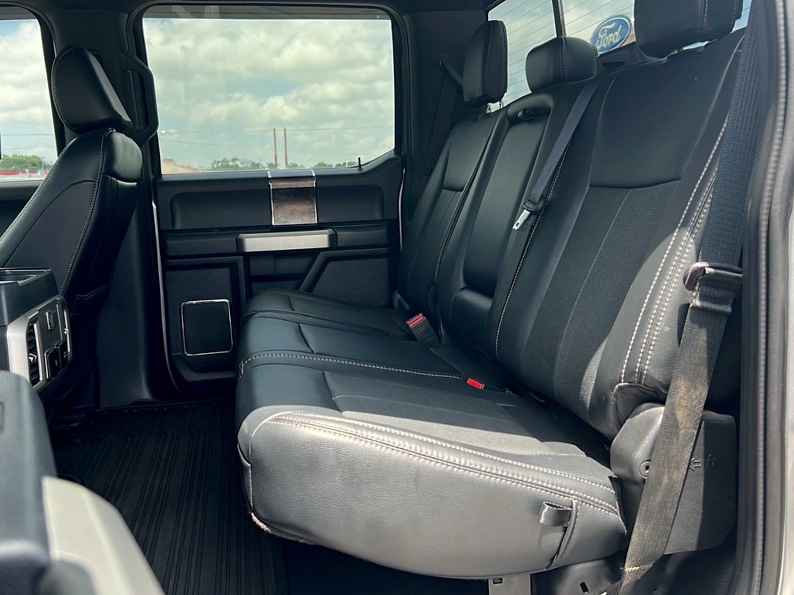 2022 Ford F350 SUPERDUTY LARIAT