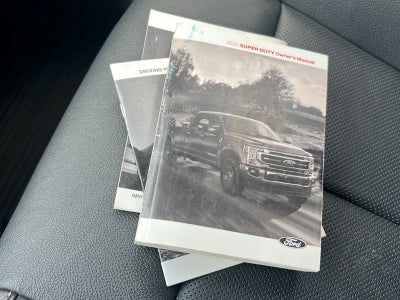 2022 Ford F350 SUPERDUTY LARIAT