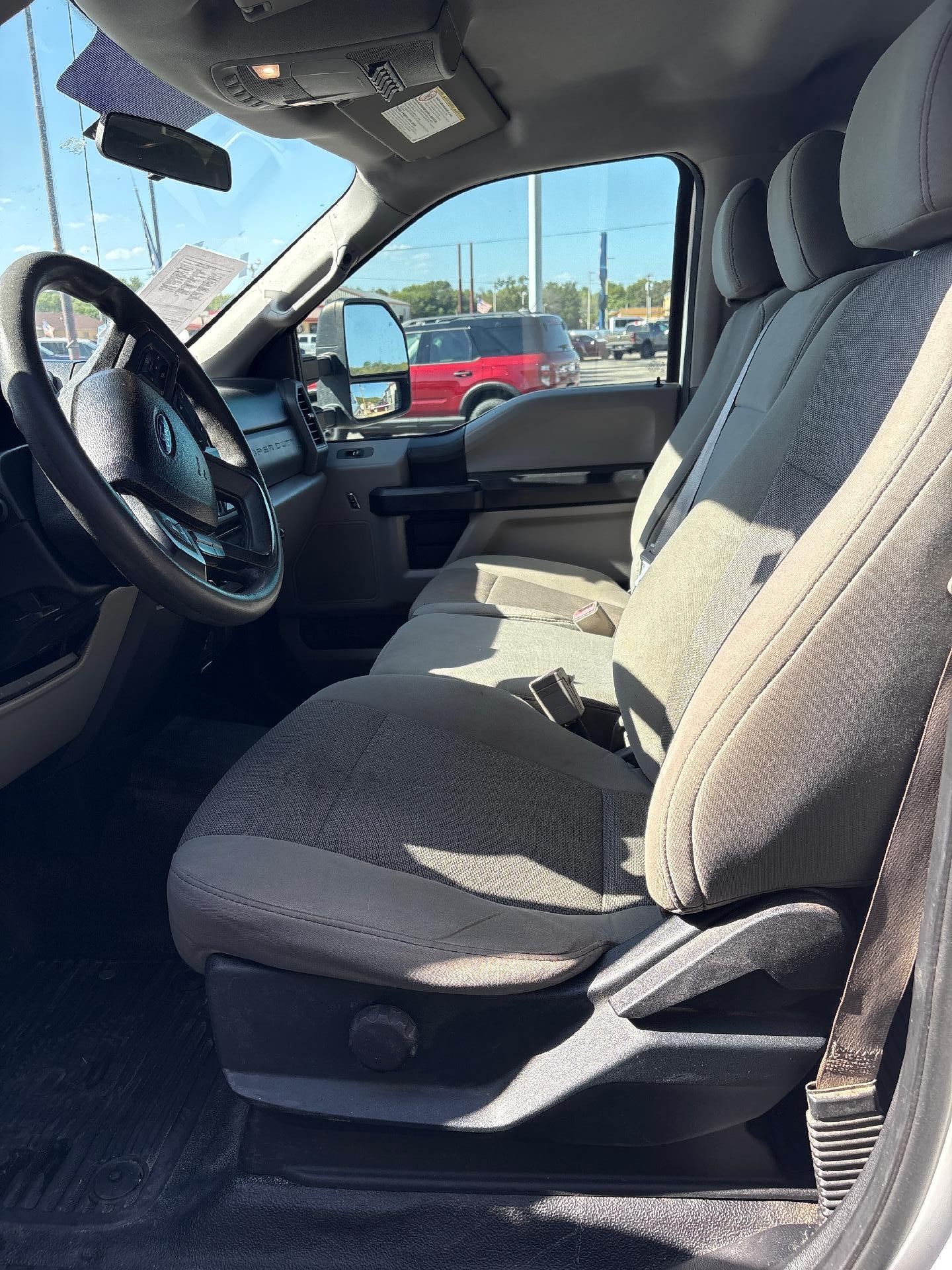 2017 Ford Super Duty F-350 SRW XL 4WD Crew Cab 6.75' Box