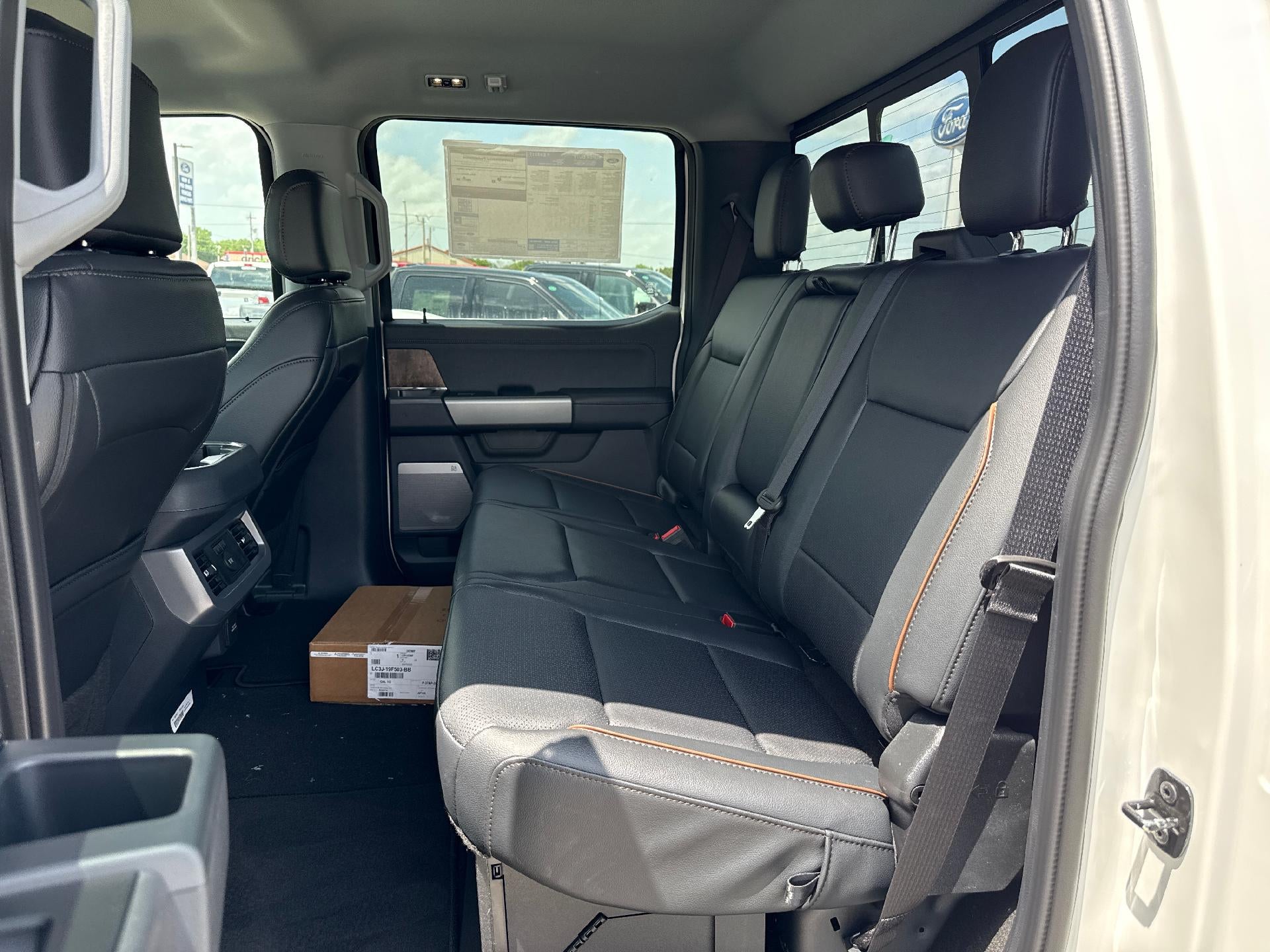 2026 Ford Super Duty F-350 DRW XL 4WD Crew Cab 8' Box