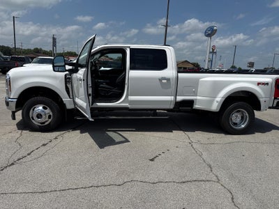2026 Ford Super Duty F-350 DRW XL 4WD Crew Cab 8' Box