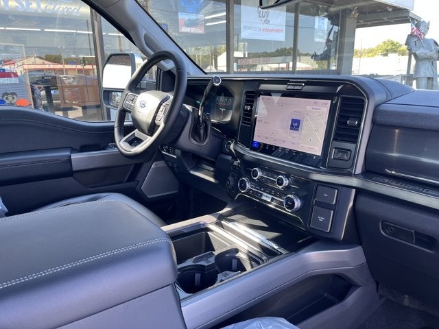 2026 Ford Super Duty F-350 DRW F-350® Lariat®