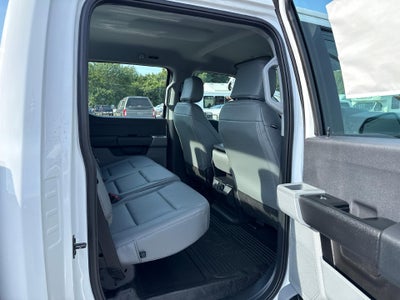2026 Ford Super Duty F-350 DRW XL 4WD Crew Cab 8' Box