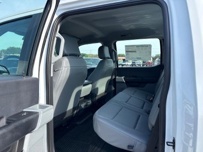 2026 Ford Super Duty F-350 DRW XL 4WD Crew Cab 8' Box