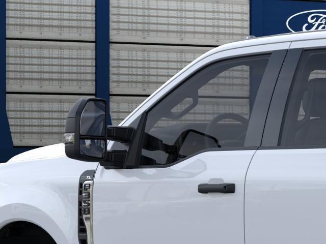 2026 Ford Super Duty F-350 DRW XL 4WD Crew Cab 8' Box