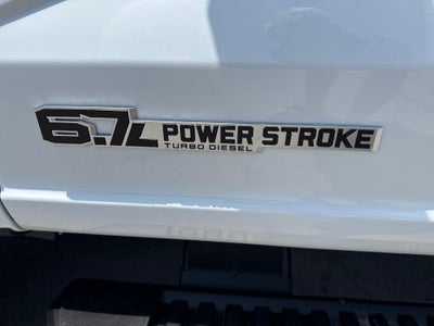 2026 Ford Super Duty F-350 DRW XL 4WD Crew Cab 8' Box