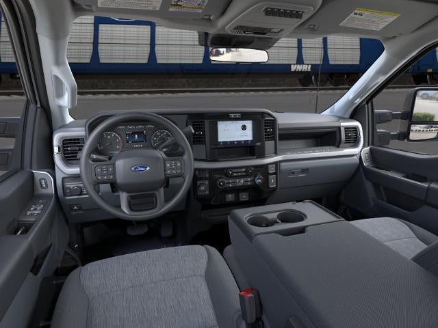 2026 Ford Super Duty F-350 DRW XL 4WD Crew Cab 8' Box