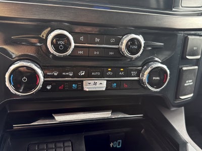2023 Ford F-450 LARIAT