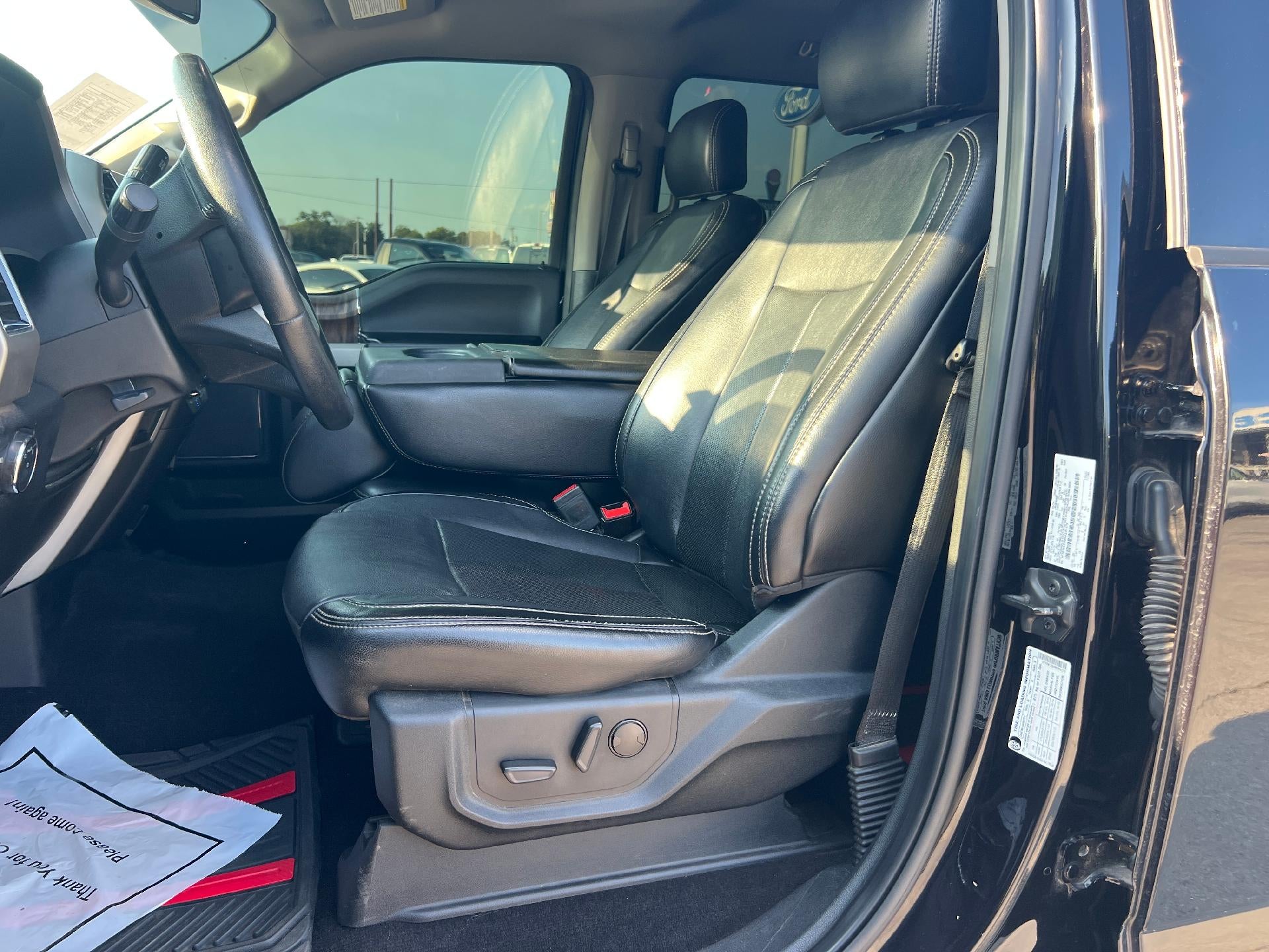 2019 Ford F-150 LARIAT 4WD SuperCrew 5.5' Box