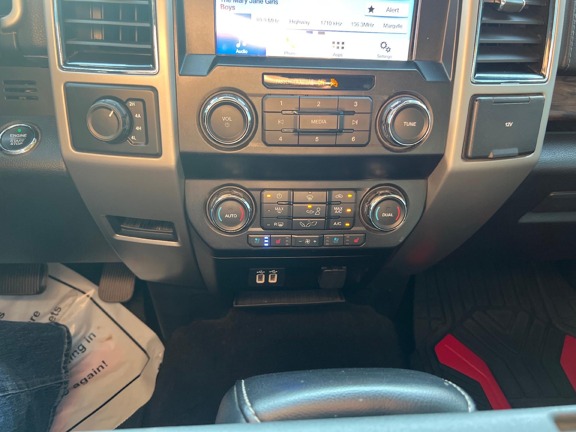 2019 Ford F-150 LARIAT 4WD SuperCrew 5.5' Box