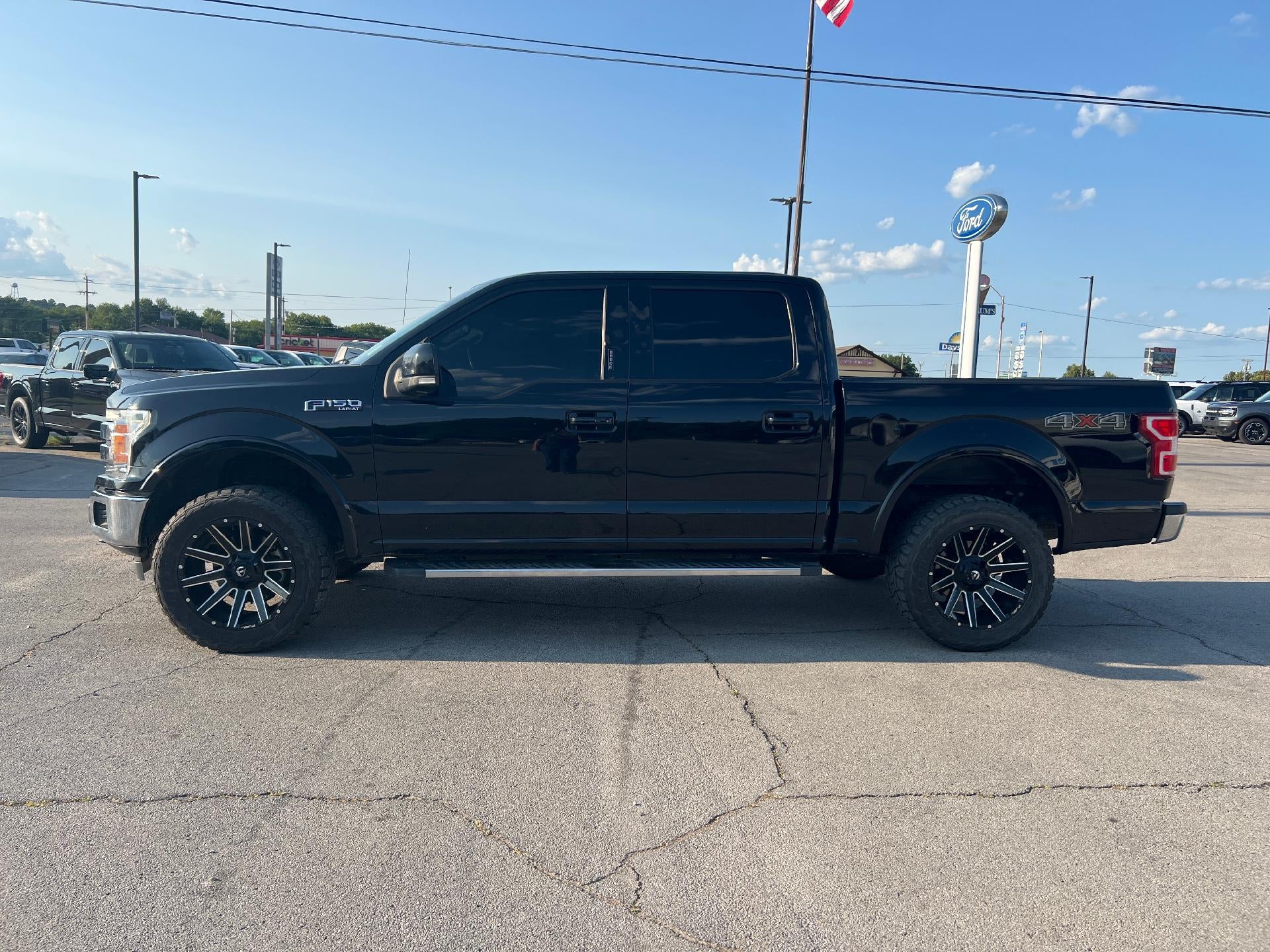 2019 Ford F-150 LARIAT 4WD SuperCrew 5.5' Box