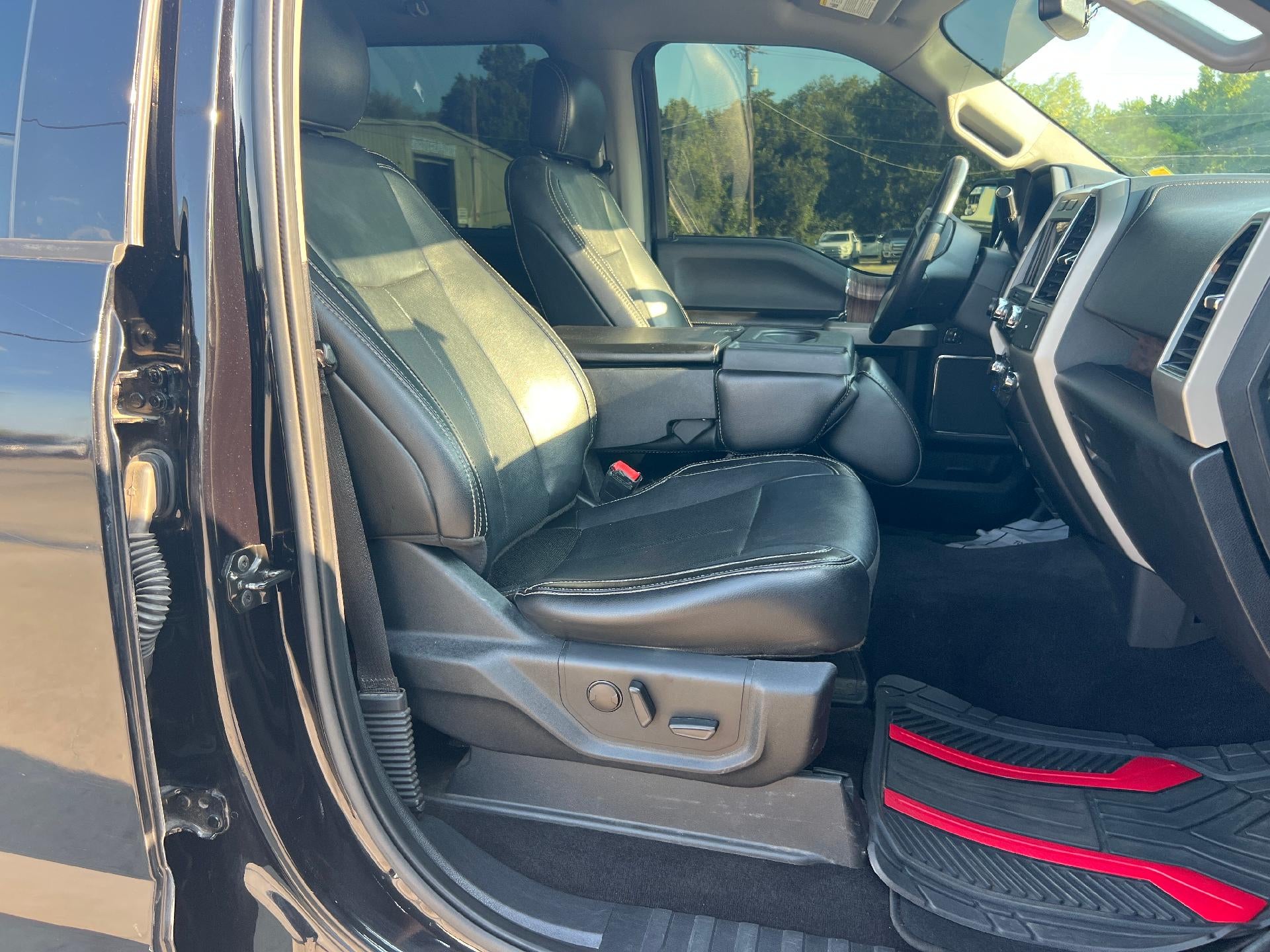 2019 Ford F-150 LARIAT 4WD SuperCrew 5.5' Box
