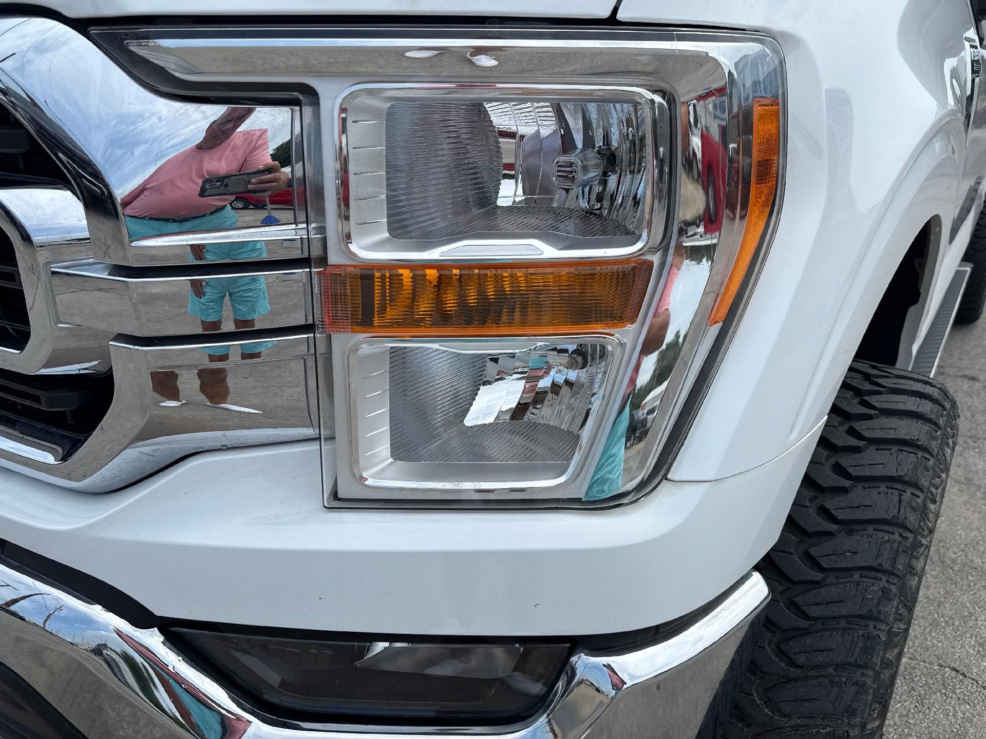 2023 Ford F-150 XLT 4WD SuperCrew 5.5' Box