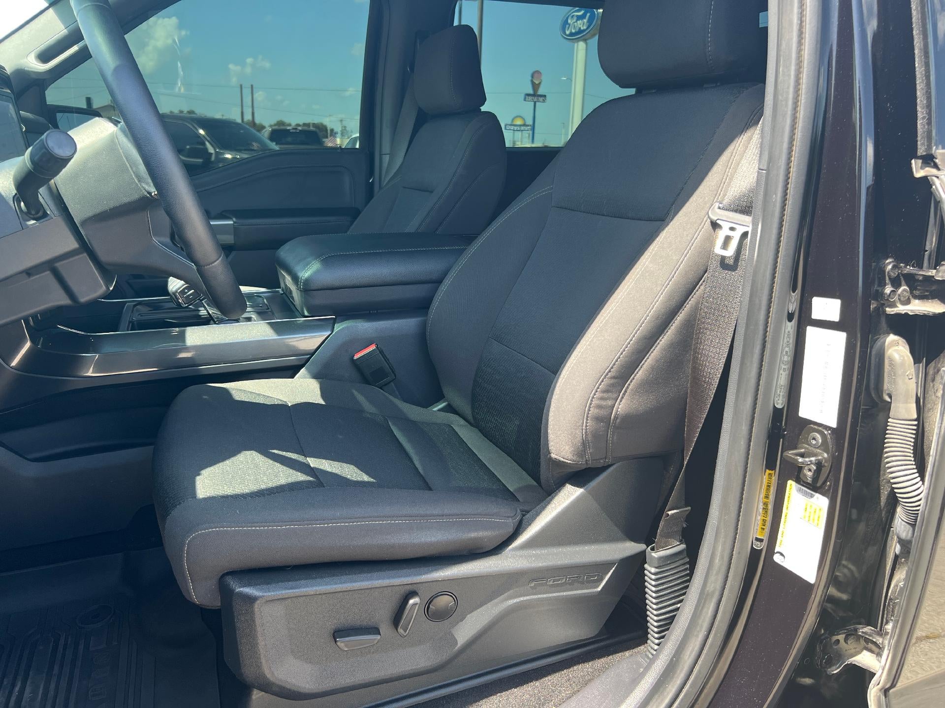 2023 Ford F-150 XL 4WD SuperCrew 5.5' Box