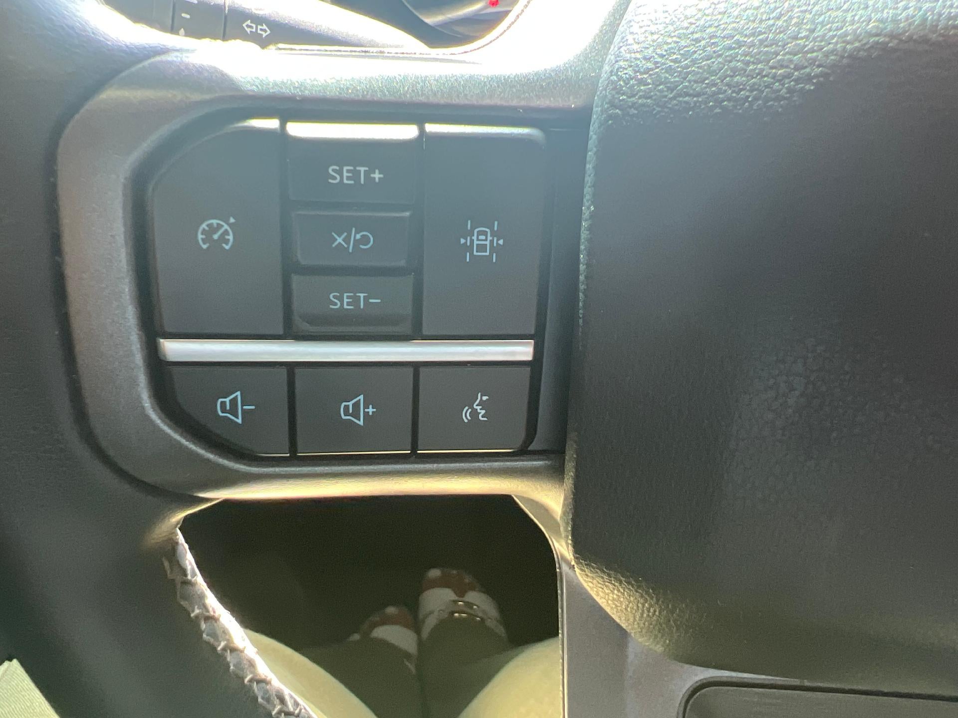 2023 Ford F-150 XL 4WD SuperCrew 5.5' Box