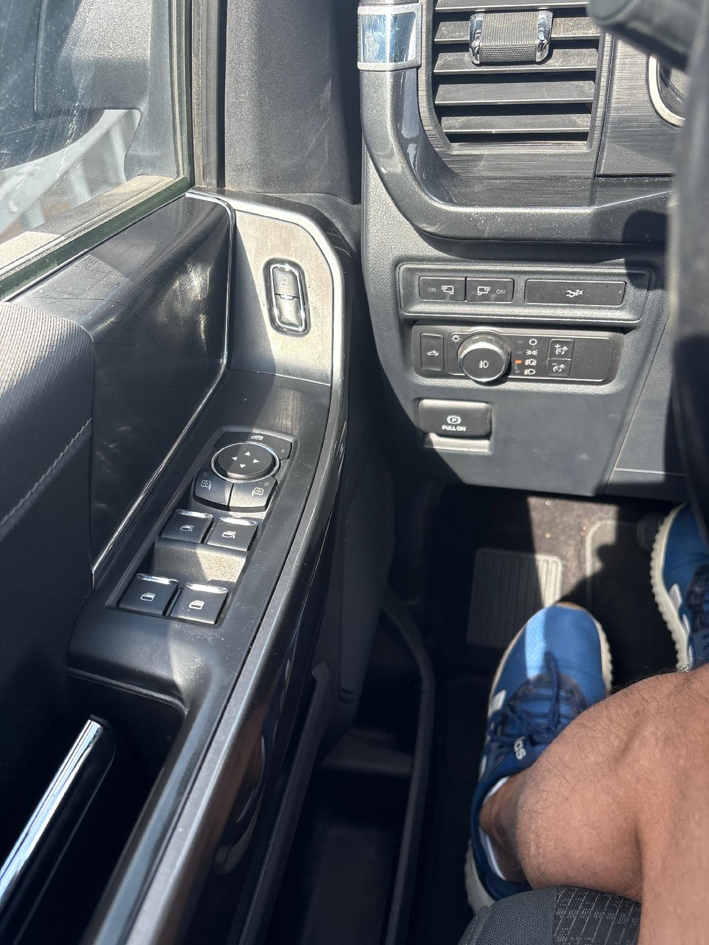 2022 Ford F-150 XLT 4WD SuperCrew 5.5' Box
